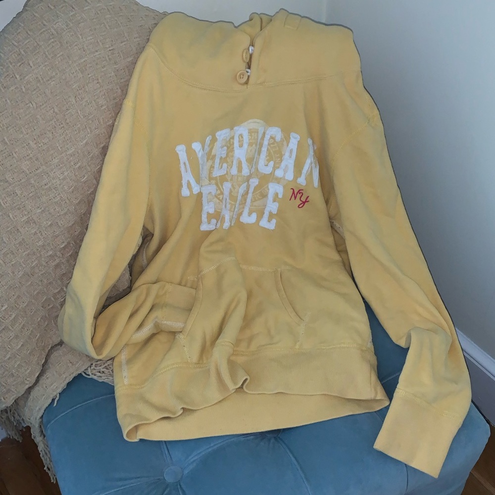 AE hoodie, size M!